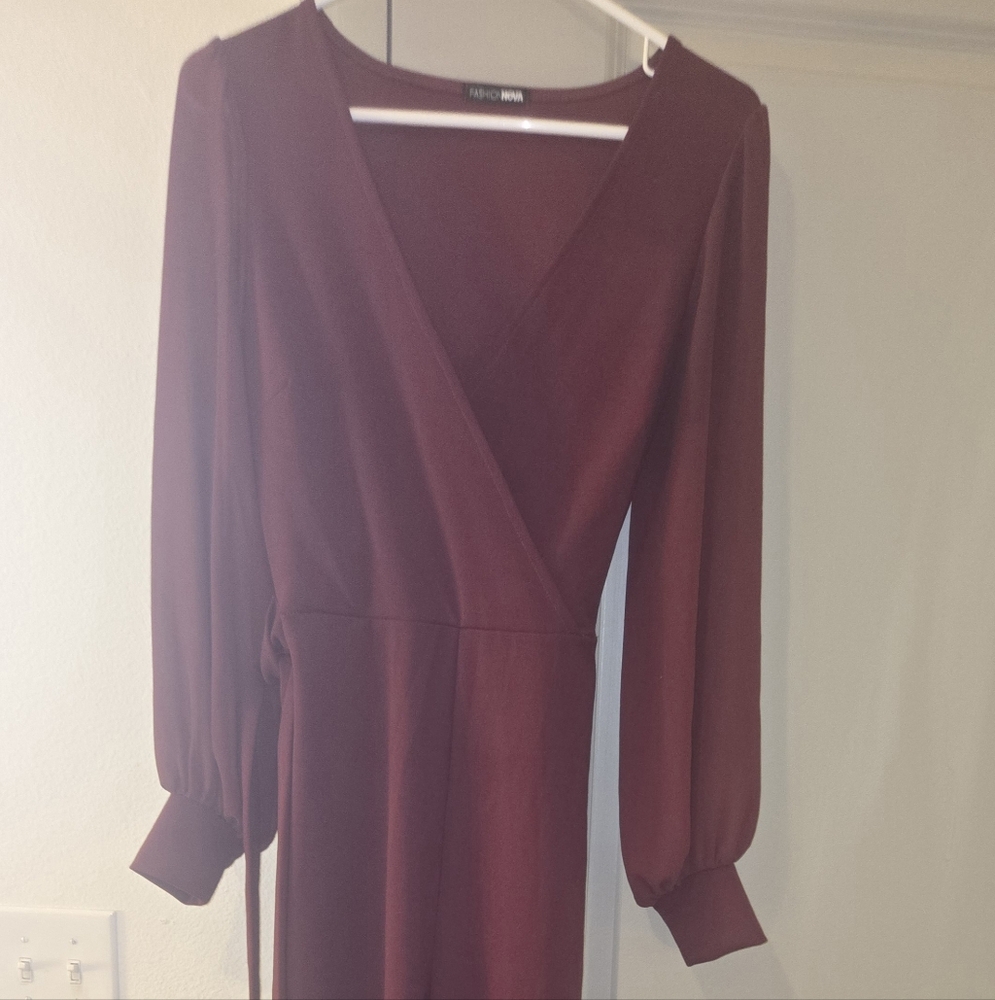 Fashion Nova Burgundy Sheath Jumpsuit with V-Neck and Chiffon Sleeves